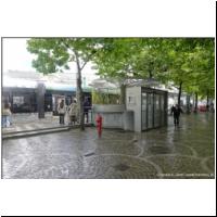 2025-05-28 T1 Place St-Lambert 5112 04.jpg